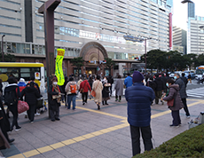 天神にて年末の街頭募金を行います